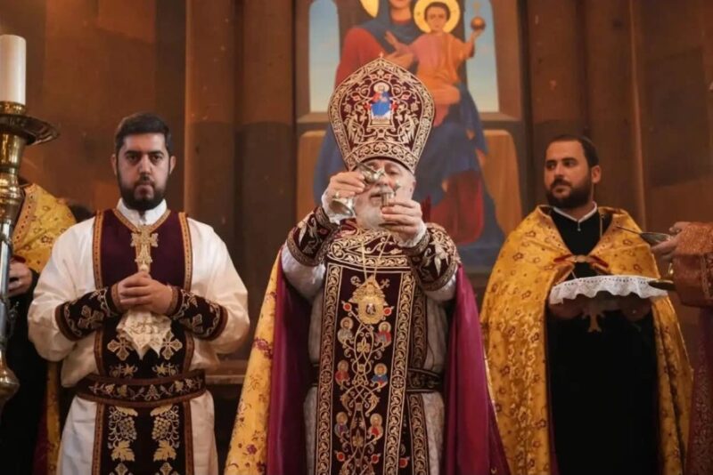 Архиепископ Йезрас освети нова арменска църква в Иваново.