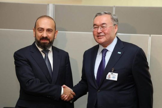 ՄԱԿ ԳԱ 81-րդ նստաշրջանում Արարատ Միրզոյանը հանդիպում է ունեցել ղազախ գործընկերոջ հետ