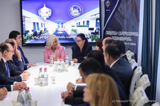 Գլխավոր դատախազությունում քննարկվել է դատախազական աշխատանքի հայաստանյան և ամերիկյան փորձը