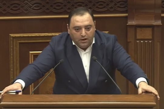 Պոզով-պոչով կոռուպցիա