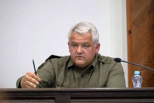Former mayor convicted of bribery dies