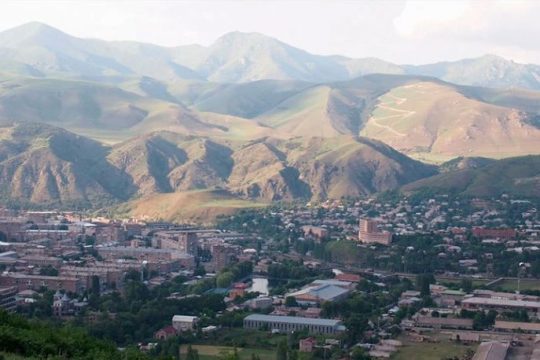 Dust levels were above normal in Vanadzor, Alaverdi, Hrazdan and Gyumri.