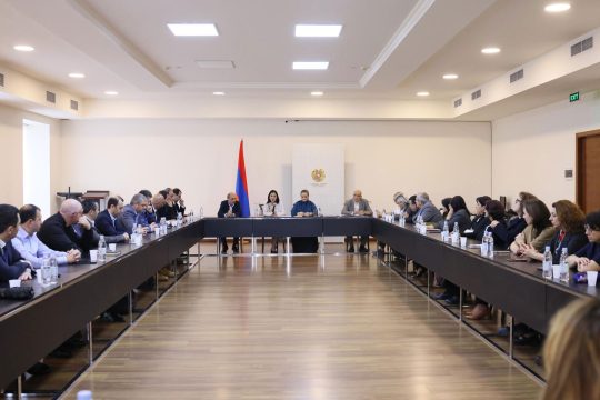 ՀՀ ԿԳՄՍ նախարարը գիտական ինստիտուտների ղեկավարների հետ քննարկել է ոլորտի առաջիկա անելիքները