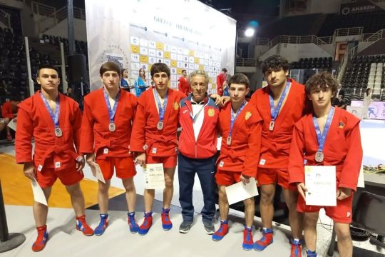 Armenian sambo wrestlers win 6 medals