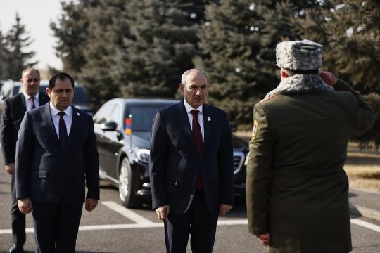 Բանակի գինը