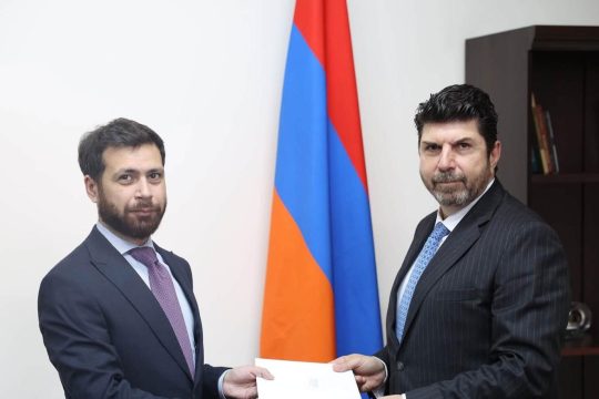 Վահան Կոստանյանն ու Դիմիտրիոս Սկուտասը քննարկել են Հայաստան–Հունաստան առևտրատնտեսական օրակարգը