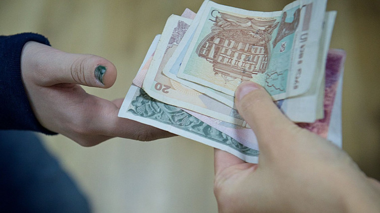 The average salary in Georgia has reached 2389 GEL