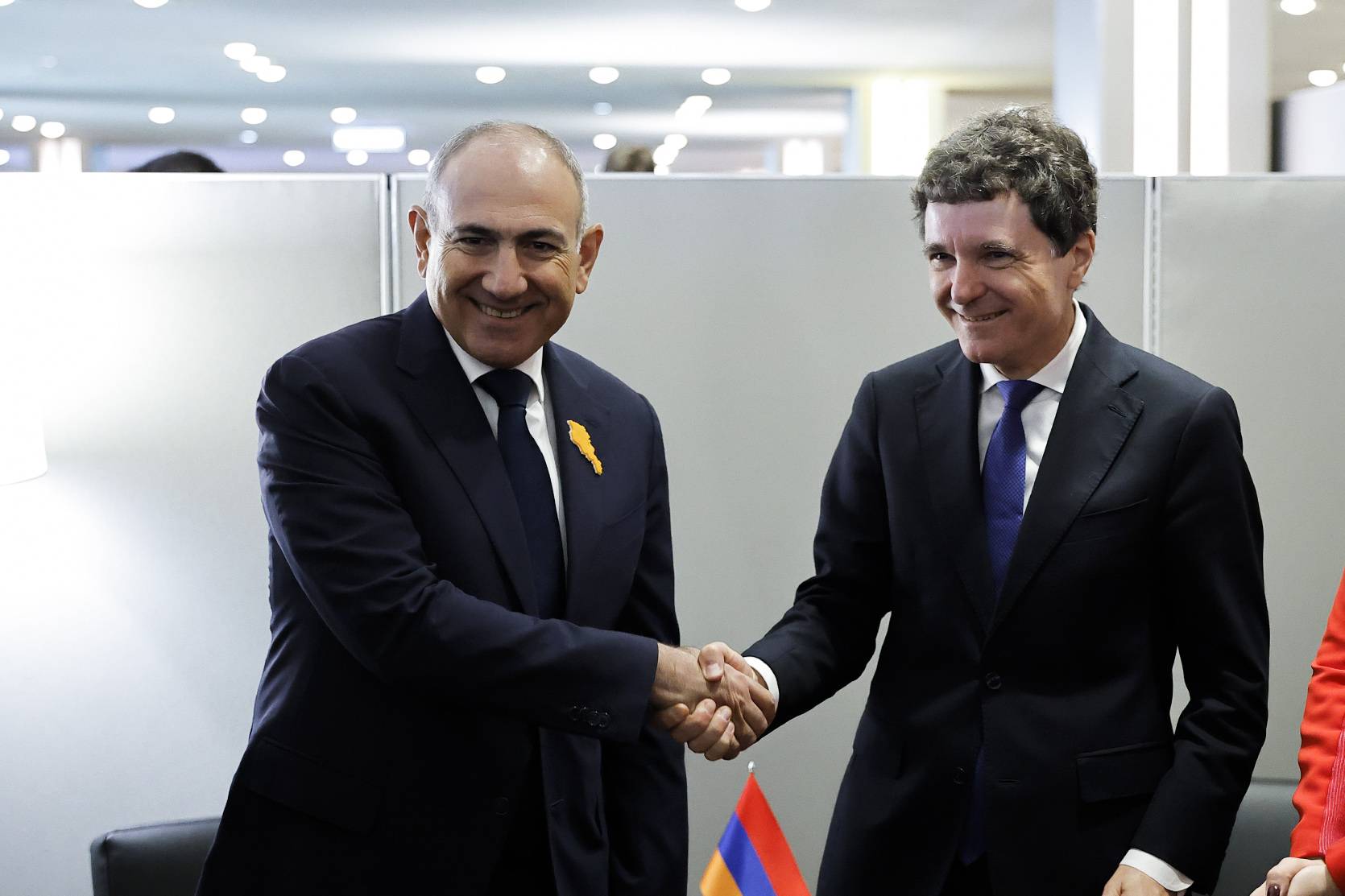 Nikol Pashinyan și Nicușor Dan au discutat despre următorii pași spre cooperarea dintre Armenia și România