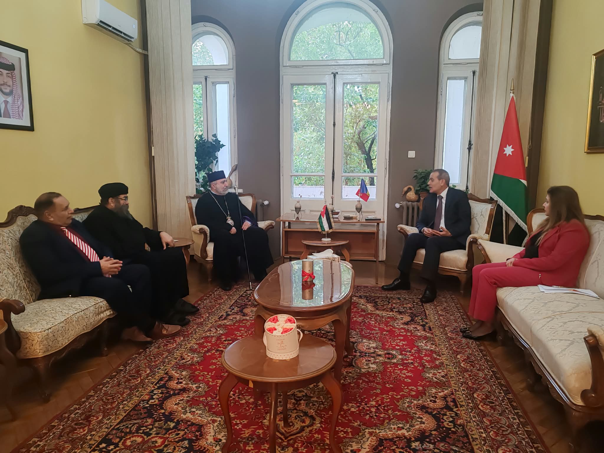 Vizită de solidaritate la Ambasada Iordaniei