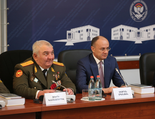 Սեյրան Օհանյանի հարցազրույցն ի՞նչ կապ ունի Յուրի Խաչատուրովի վերաբերյալ վերդիկտ կայացնելու հետ. պաշտպանը տարակուսած է