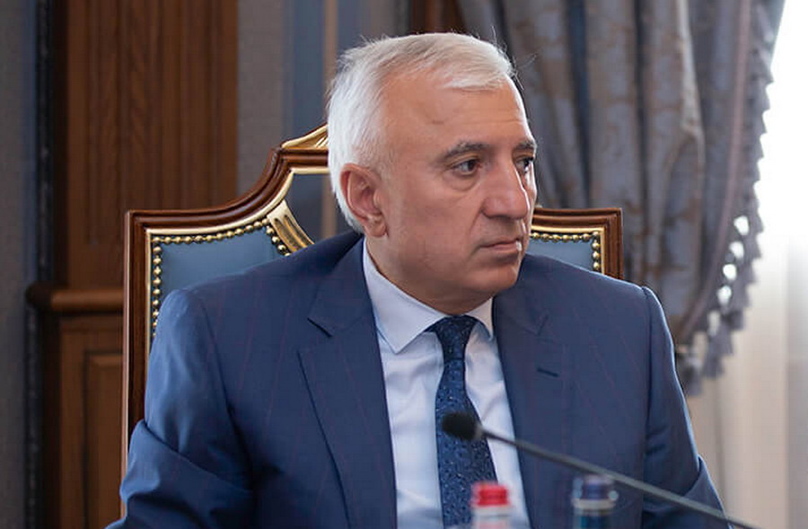 Արհեստական ճանապարհով հնարավոր չէ սահմանափակել գյուղական բնակչության ազատ տեղաշարժը: Լուծումներ կան, դրանք ուղղակի նկատել ու հասկանալ է պետք. Գևորգ Դանիելյան