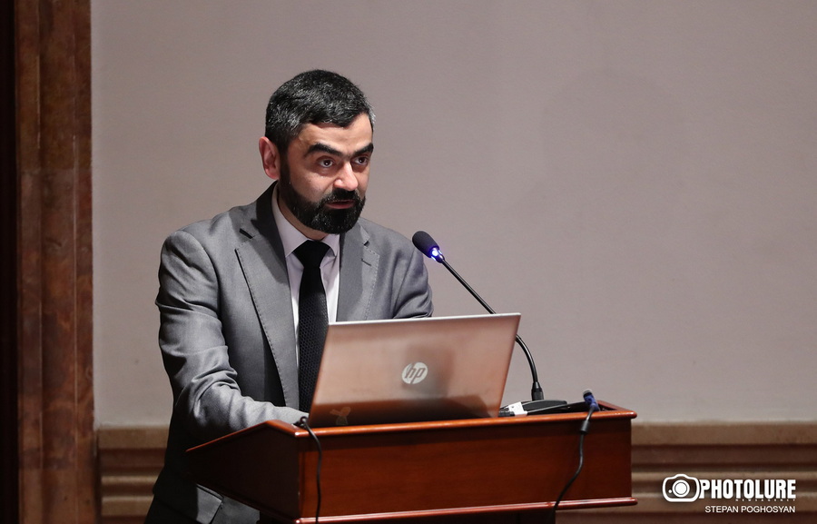 Ինձ հասանելի գործիքներով այլևս չեմ կարող ապահովել այն տեմպը, հետևողականությունն ու պատասխանատվության մակարդակը, որոնք, իմ համոզմամբ, անհրաժեշտ են այս ծրագրերի պատշաճ իրականացման համար. Սարգիս Հայոցյան
