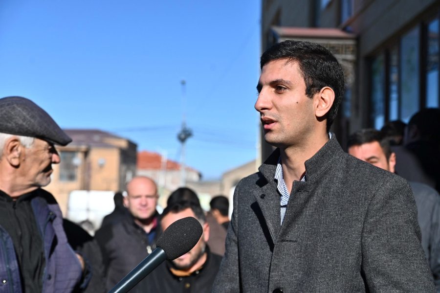 «Կոչ կանեմ շառ չանի, զրպարտանք չտարածի այլ ուժերի նկատմամբ»․ Շահեն Հարությունյանը՝ ՔՊ-ական պատգամավորին