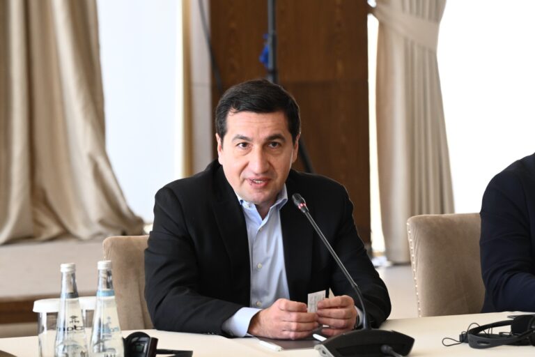 Հաջիև. Խաղաղության պայմանագիրը կարող կարող է նաև մնալ թղթի վրա