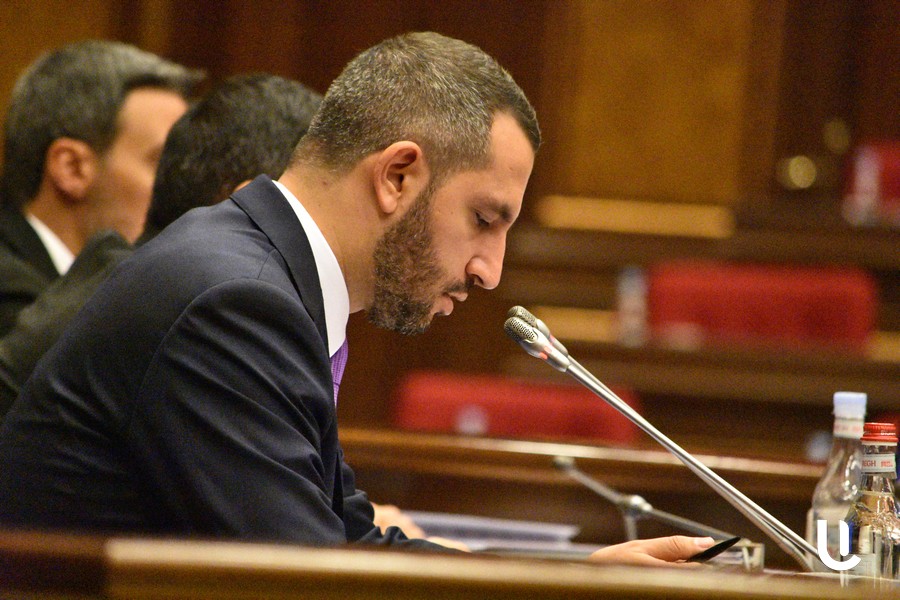 Ruben Rubinyan signed an order on awards