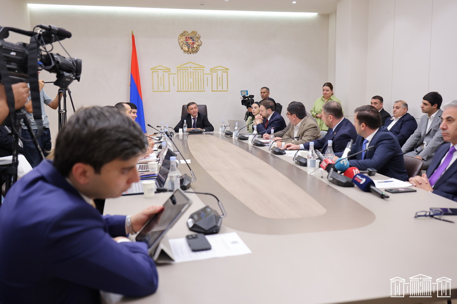 "If the State Revenue Committee has worked very well and you have increased the bonus fund, why are you collecting personal data from citizens?": Discussion of the controversial project postponed