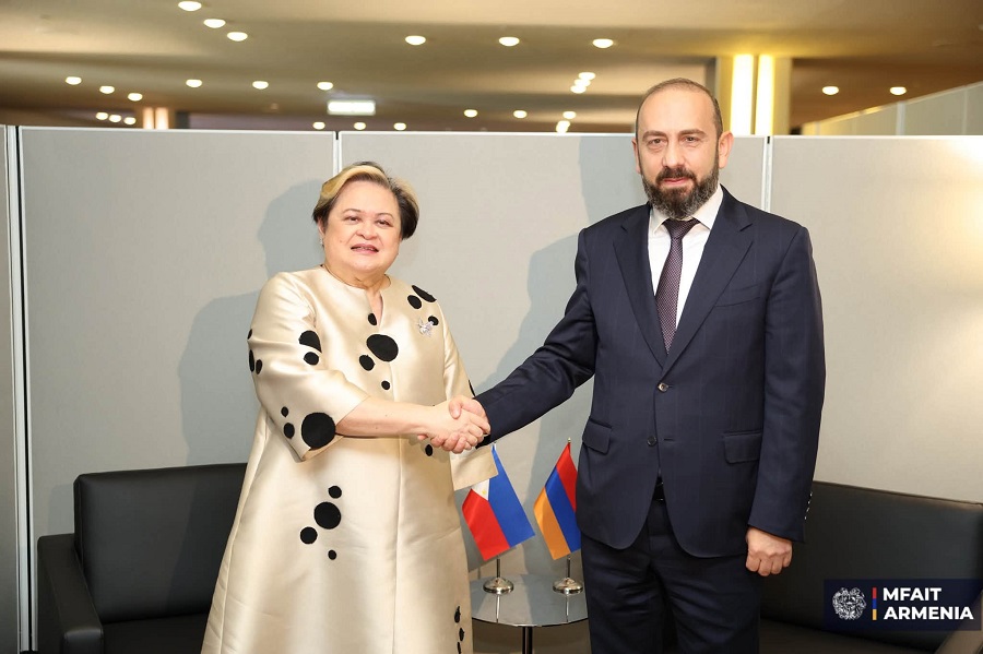 Արարատ Միրզոյանը հանդիպում է ունեցել Ֆիլիպինների արտաքին գործերի քարտուղար Թերեզա Լազարոյի հետ