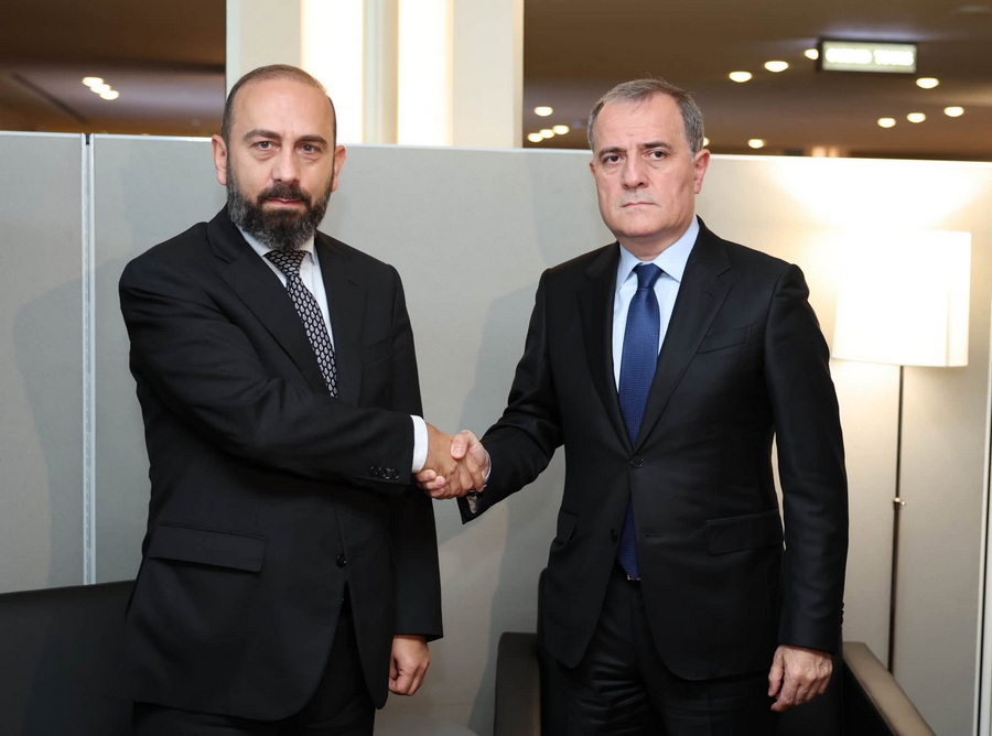 Ministers Ararat Mirzoyan and Jeyhun Bayramov stressed the importance of peace between Armenia and Azerbaijan
