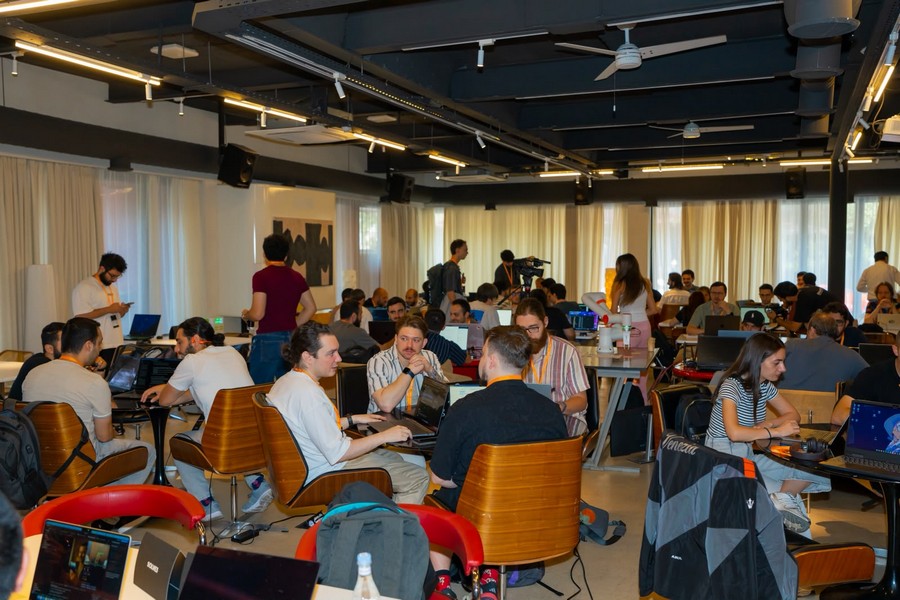 Firebird Build hackathon held in Yerevan with a prize fund of $105,000