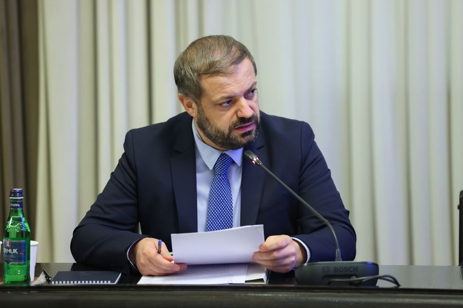 Aluminum foil has been exported from Armenia to Azerbaijan. Gevorg Papoyan