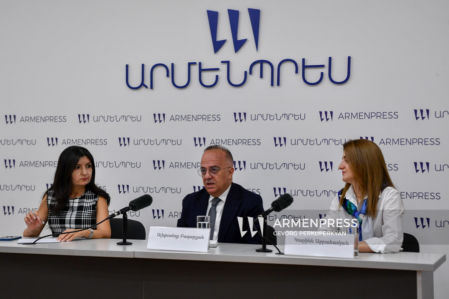 Բժիշկներն ու դեղագետները քննություն կհանձնեն․ հայտնի է ժամկետը