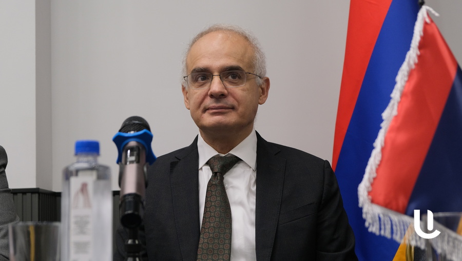 Ամուլսարի շահագործումը հատկապես անհեթեթ է նրանով, որ հանքը գտնվում է Ջերմուկի անմիջական տնտեսական ու էկոլոգիական միջավայրում. Լևոն Զուրաբյան