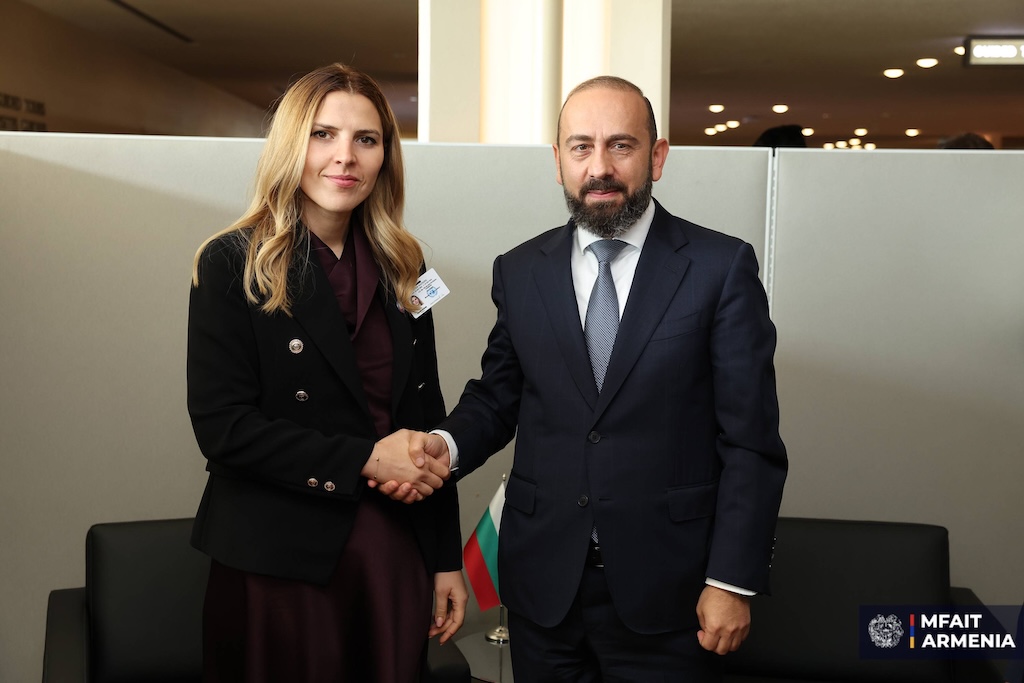Միրզոյանը Բուլղարիայի արտաքին գործերի նախարարի հետ մտքեր է փոխանակել երկկողմ առևտրատնտեսական համագործակցության ընդլայնման, հայկական արտադրանքի՝ եվրոպական շուկա արտահանման հնարավորությունների շուրջ