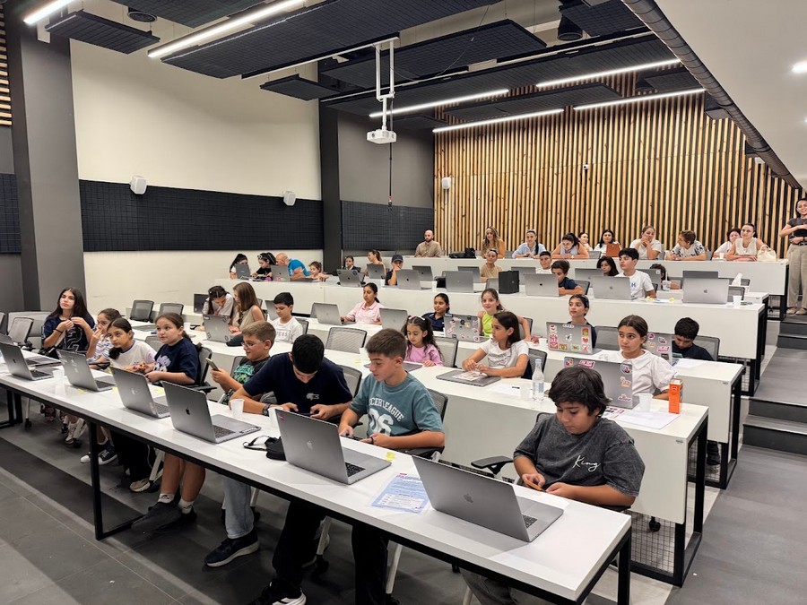 Unibank and Picsart Academy held a "Knowledge Day" for children