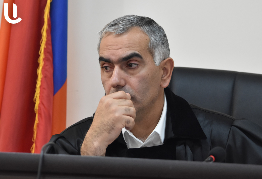 Գյումրիի գլխավոր ճարտարապետի տնային կալանքը փոխվեց, վարույթից մաս անջատվեց