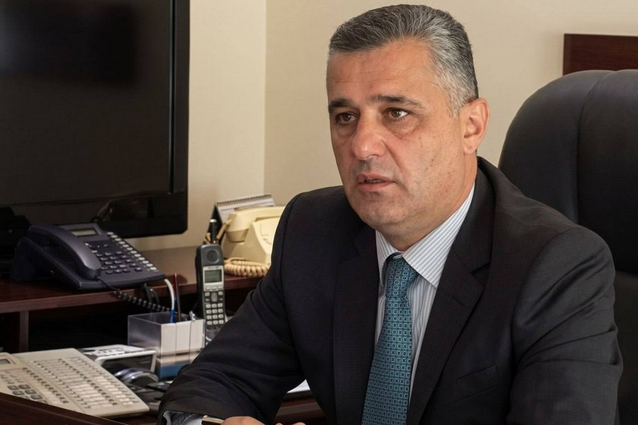 The Prosecutor's Office demands the seizure of 16 immovable properties, 3 movable properties, and about 1.6 billion drams from Ashot Arzumanyan, who held various positions in the State Revenue Committee.