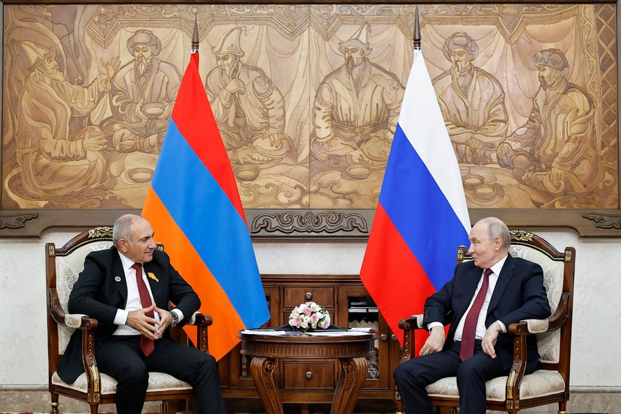 Կրեմլի ուղերձը Երեւանին. ընտրության գինը