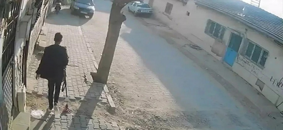 2 students seriously injured in shooting by 9th grader in Turkey