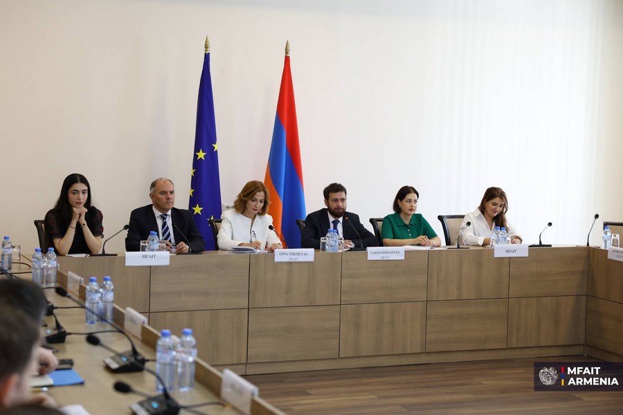 Վահան Կոստանյանի և ԵՄ խորհրդի աշխատանքային խմբի հանդիպմանը քննարկում է ծավալվել ՀՀ-ԵՄ հարաբերությունների օրակարգային հարցերի շուրջ