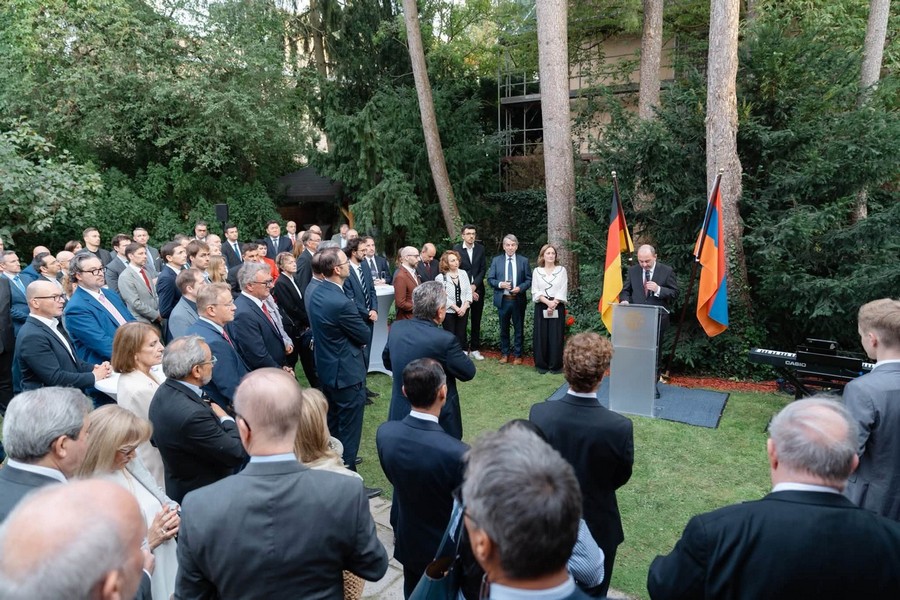 An official reception was held at the Armenian Embassy in Germany on the occasion of the 35th anniversary of the Independence of the Republic of Armenia