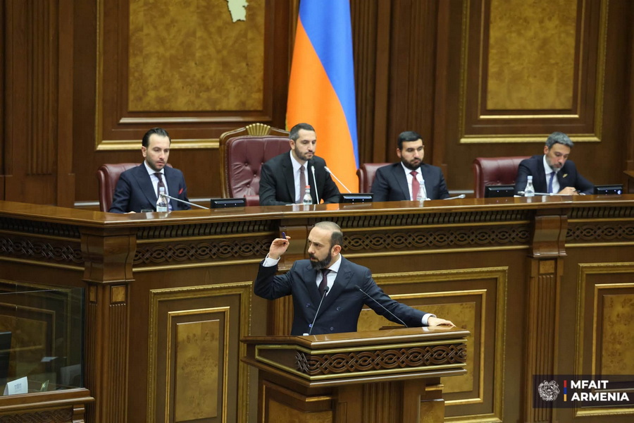 «Ժողովուրդ չկա, չի ստացվում․ այդ հարցը տալիս եք, որ ինձ քաղաքականապես խեղճացնե՞ք»․ Արարատ Միրզոյանը վրդովվեց