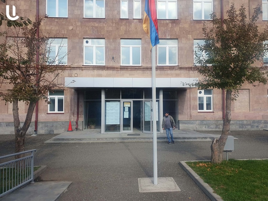 Ժամը 16։00-ի դրությամբ ենթադրյալ իրավախախտումների վերաբերյալ ստացվել է 13 ահազանգ