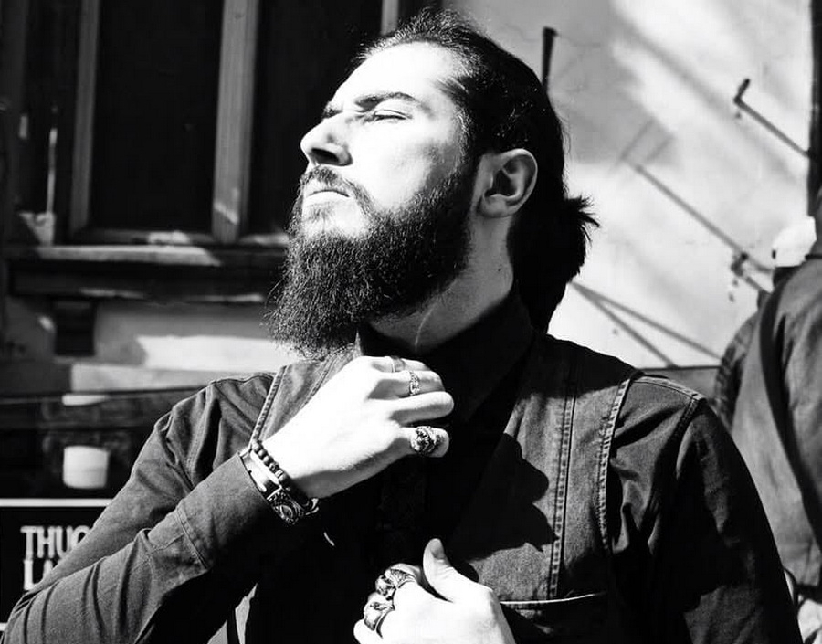 The bar is my stage, this is a hall where an exceptionally sincere atmosphere reigns. Eduard Margaryan