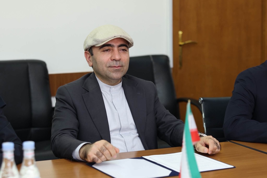 Issues of Armenia-Iran passenger and cargo transportation, and air communication were discussed.