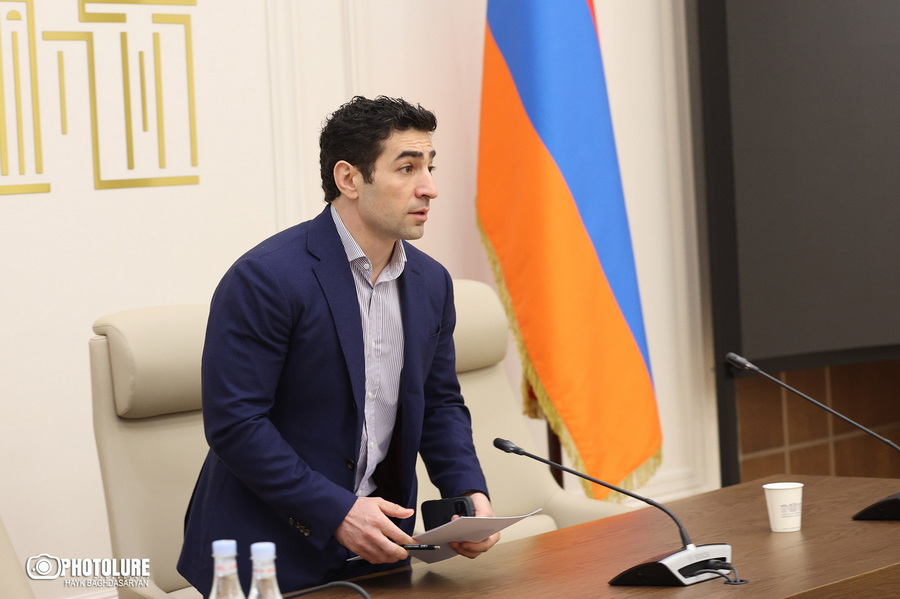 «Փաշինյանը մեղքը փորձում է բարդել իր ընտանիքը պաշտպանած կնոջ վրա, հարգում է ադրբեջանցու անմեղության կանխավարկածը, իսկ ընդդիմադիրներին միանգամից մեղավոր կարգում»․ Լևոն Քոչարյան