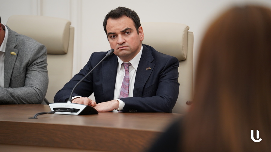 «Մենք պատրաստ ենք. Միա՛յն օրն ասեք». Նարեկ Կարապետյանն արձագանքել է արտահերթ ընտրությունների գնալու Փաշինյանի հայտարարությանը