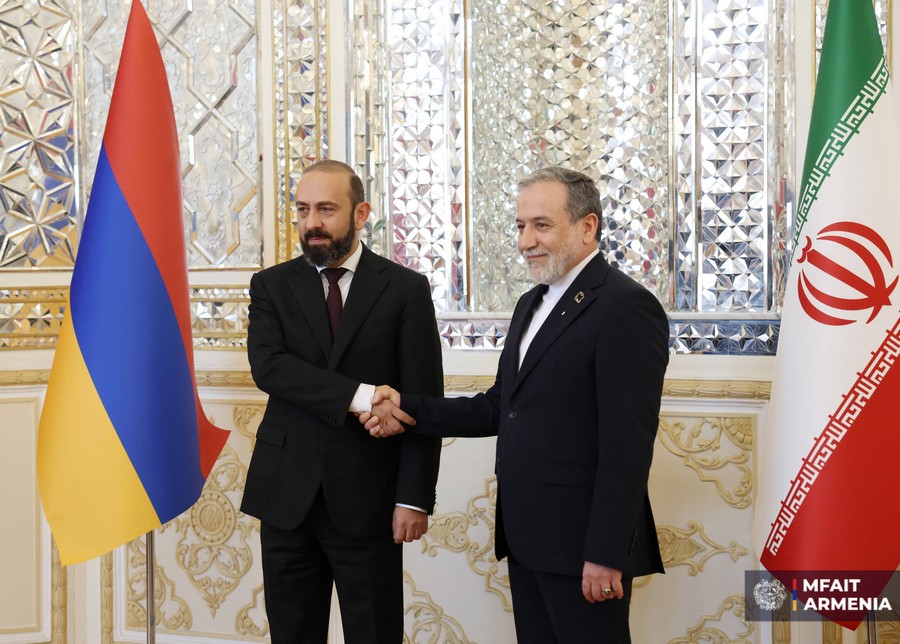 Արարատ Միրզոյանը և Սեյեդ Աբբաս Արաղչին քննարկել են մի շարք բնագավառներում համագործակցության ծրագրերը