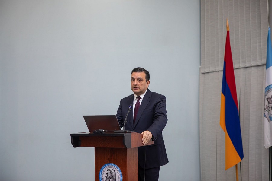 Ցավոք սրտի, Հայաստանում սրտանոթային հիվանդությունների մահացության դերը զբաղեցնում է առաջին տեղը և տարեկան հազարավոր կյանքեր է տանում. Արմեն Մուրադյան