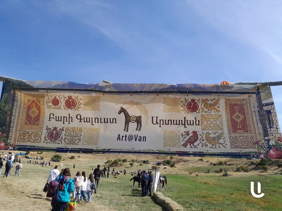 Ձիարշավ և բերքի տոն Արտավանում․ Հայաստանում առաջին անգամ անցկացվեց բարդ լեռնային պայմաններով ձիերի մրցավազք