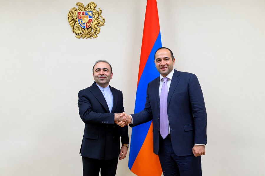 Նախարար Թադևոսյանը և դեսպան Շիրղոլամին քննարկել են Հայաստանի և Իրանի միջև տեխնոլոգիական համագործակցության ընդլայնման հնարավորությունները