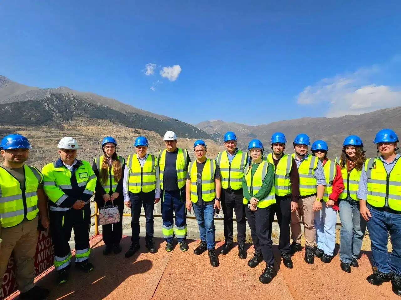 L’ambassadeur de Russie en Arménie visite les centres d’extraction de cuivre et de molybdène de Zangezur et d’Agarak dans la région de Syunik