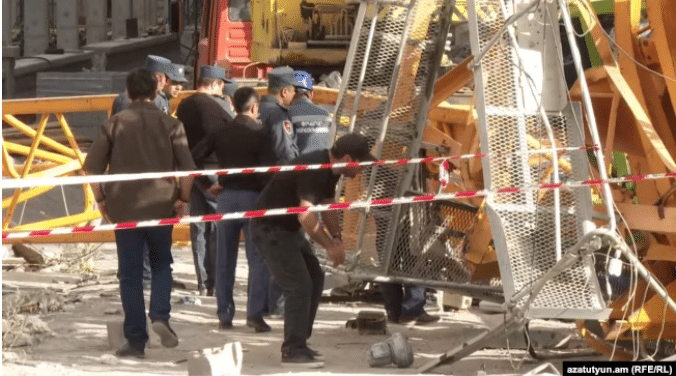 Trois morts après la chute d’une grue sur un chantier d’un quartier résidentiel haut de gamme d’Erevan