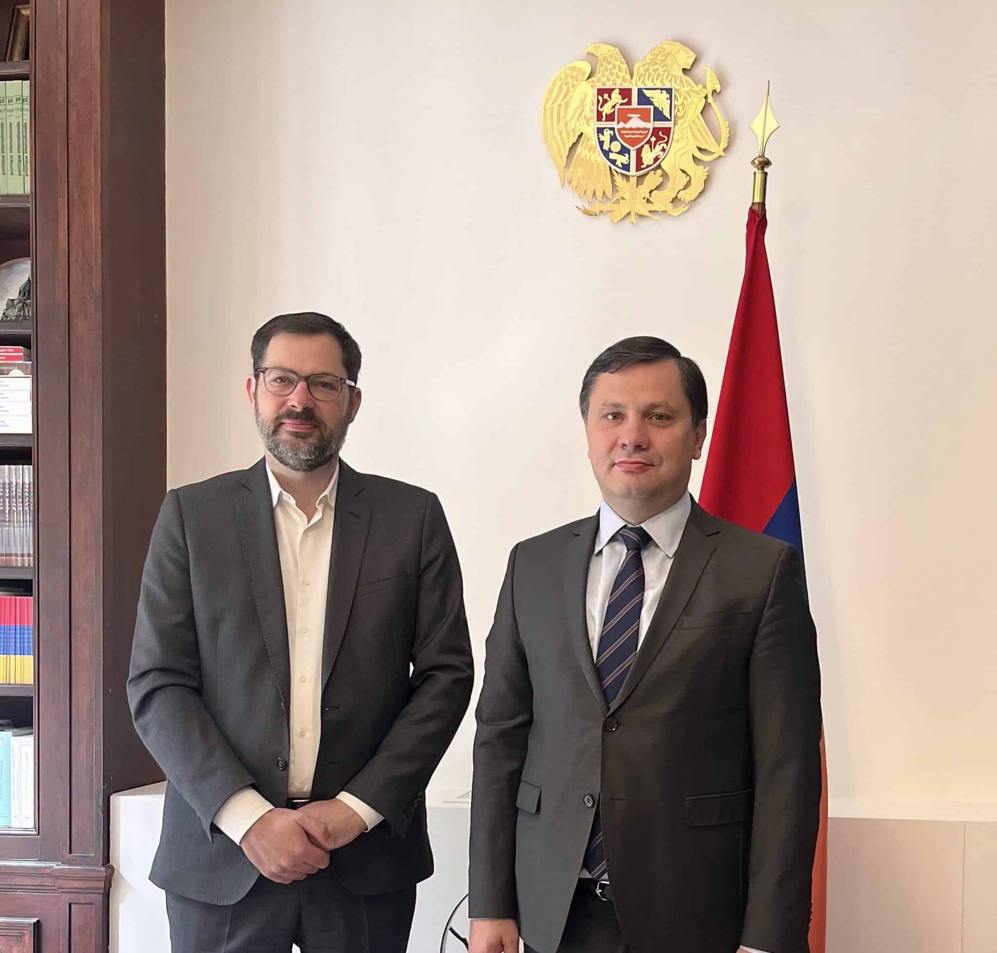 François Devedjian : Rencontre toujours instructive et pertinente avec S.E. l’ambassadeur d’Arménie en France  Arman Khachatryan