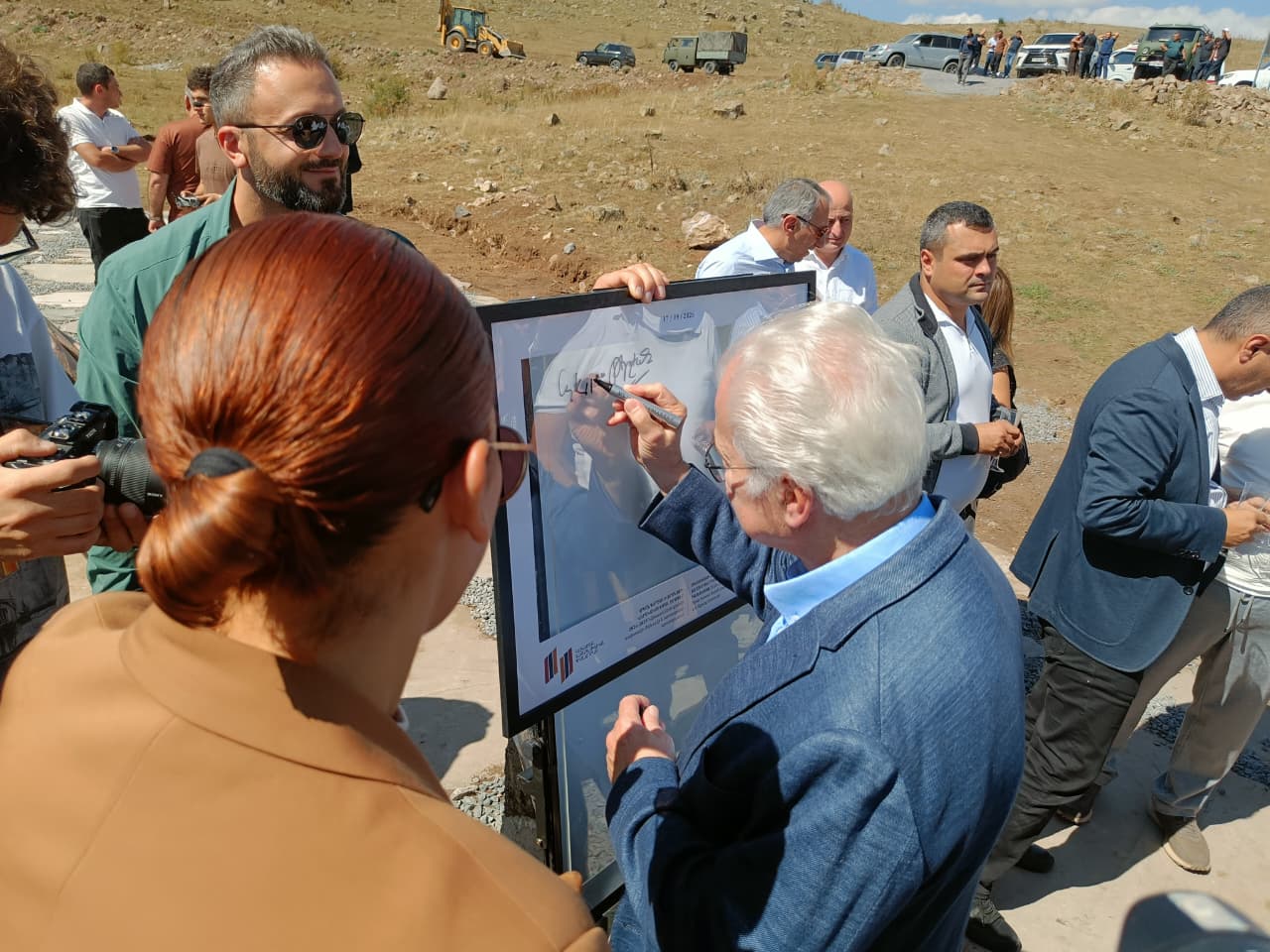 Bedros Terzian s’est rendu sur le chantier de rénovation du canal de Spandaryan