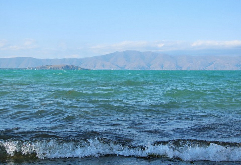 L’Union européenne débloque 1,5 million d’euros pour sauver l’écosystème du lac Sevan