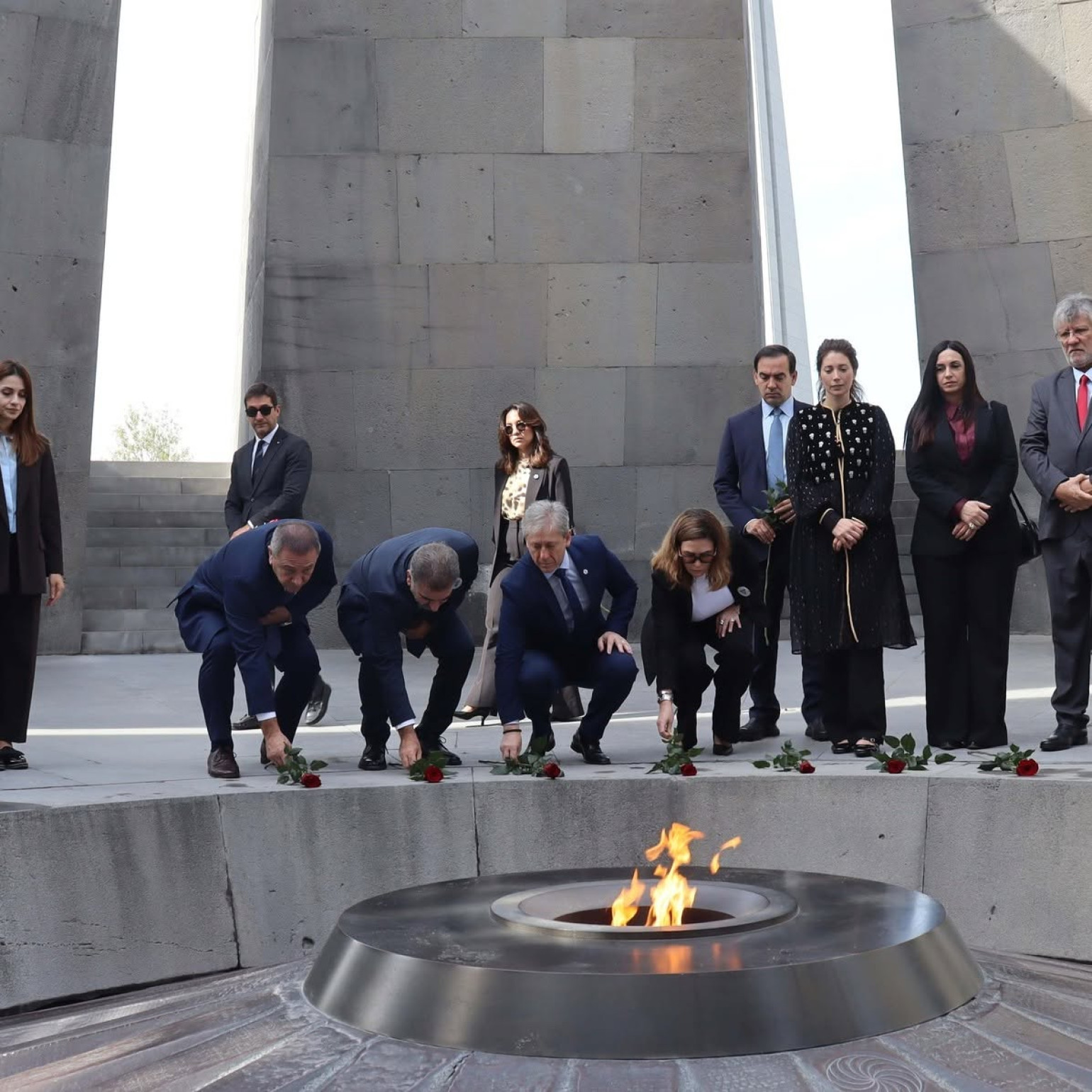 Visit of a delegation of Argentine senators and deputies to the Armenian Genocide Memorial in Yerevan